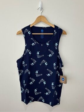 VAST Life Blueberry Surfer Print Tank Top Medium NWT